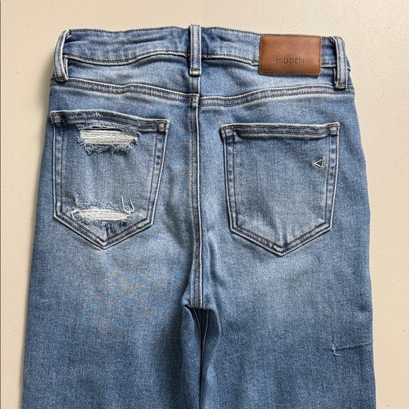 Hidden Light Wash Distressed Straight-Leg Jeans - Picture 4 of 16